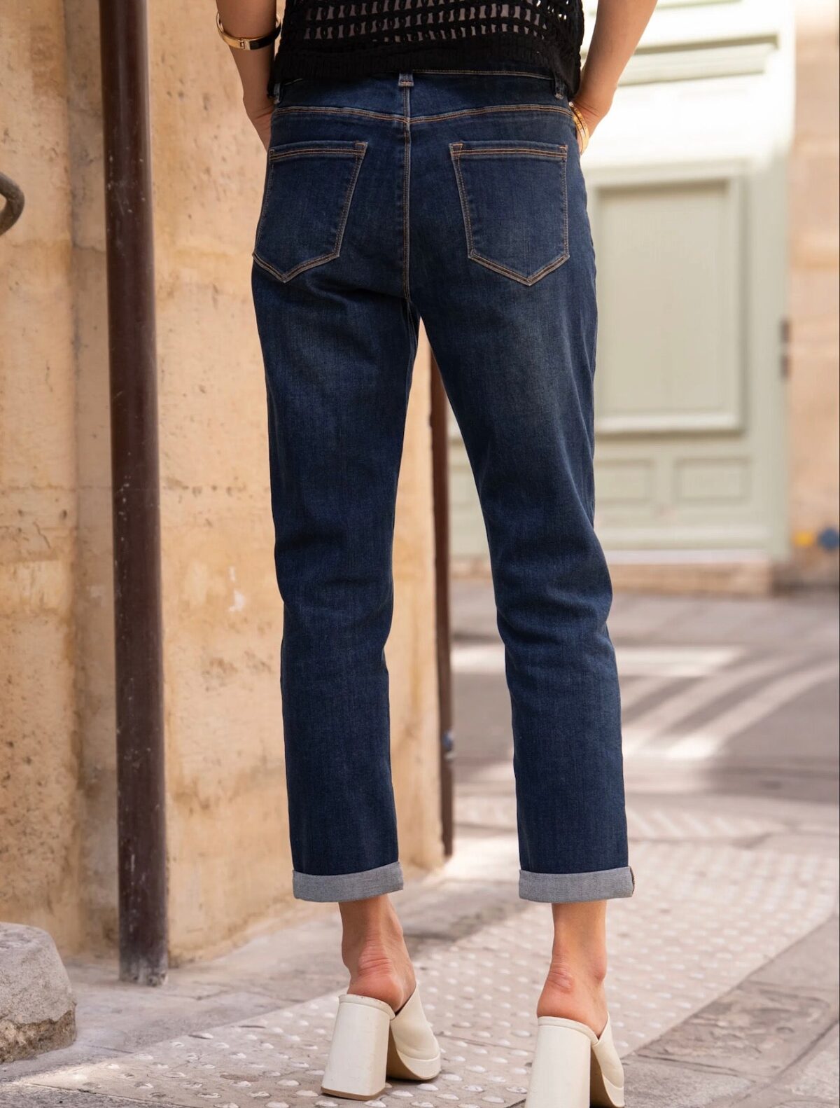 Jean Boyfriend Bleu Foncé Délavé – Image 3
